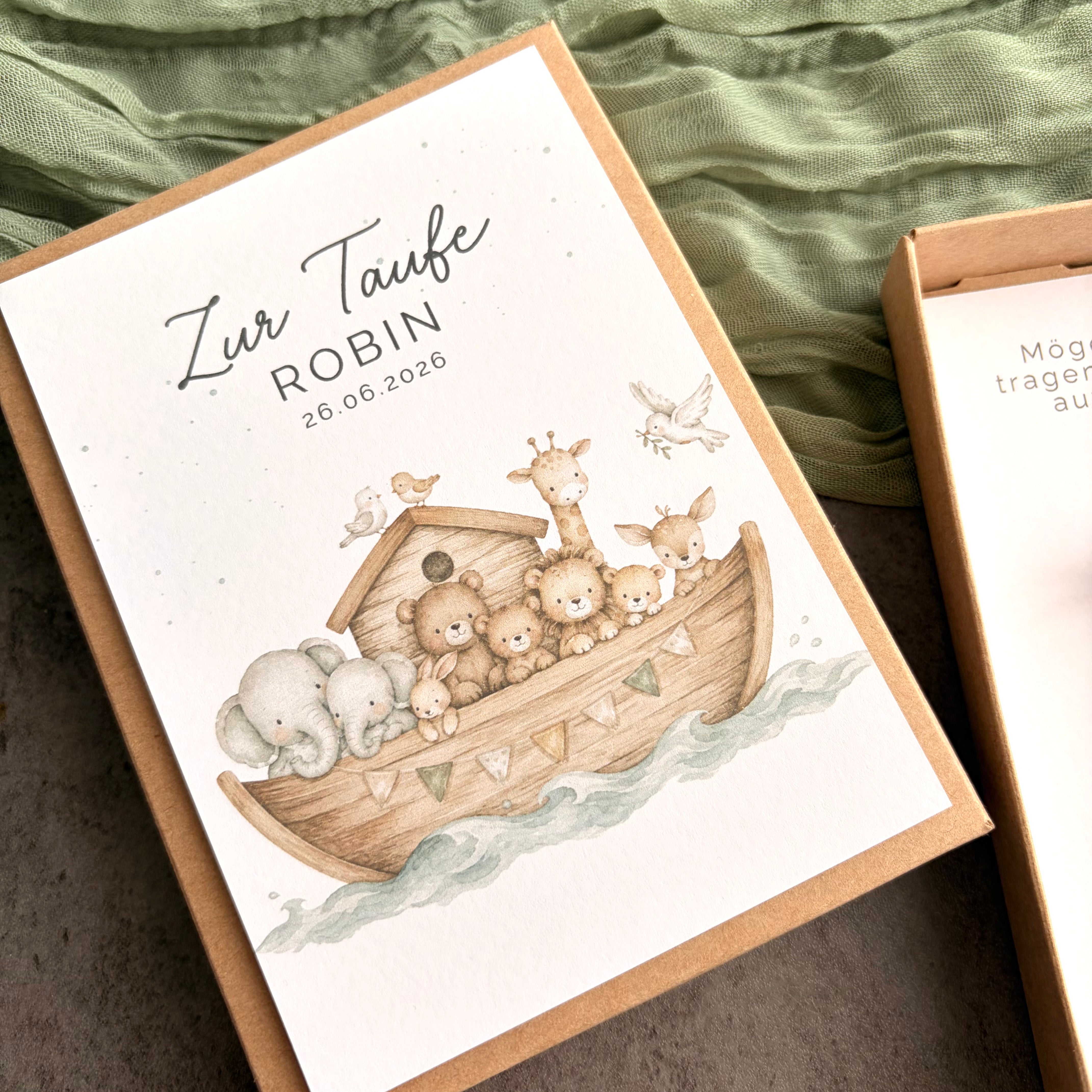 Geschenkbox zur Taufe mit Perlenarmband - Arche Noah - Detailansicht 4