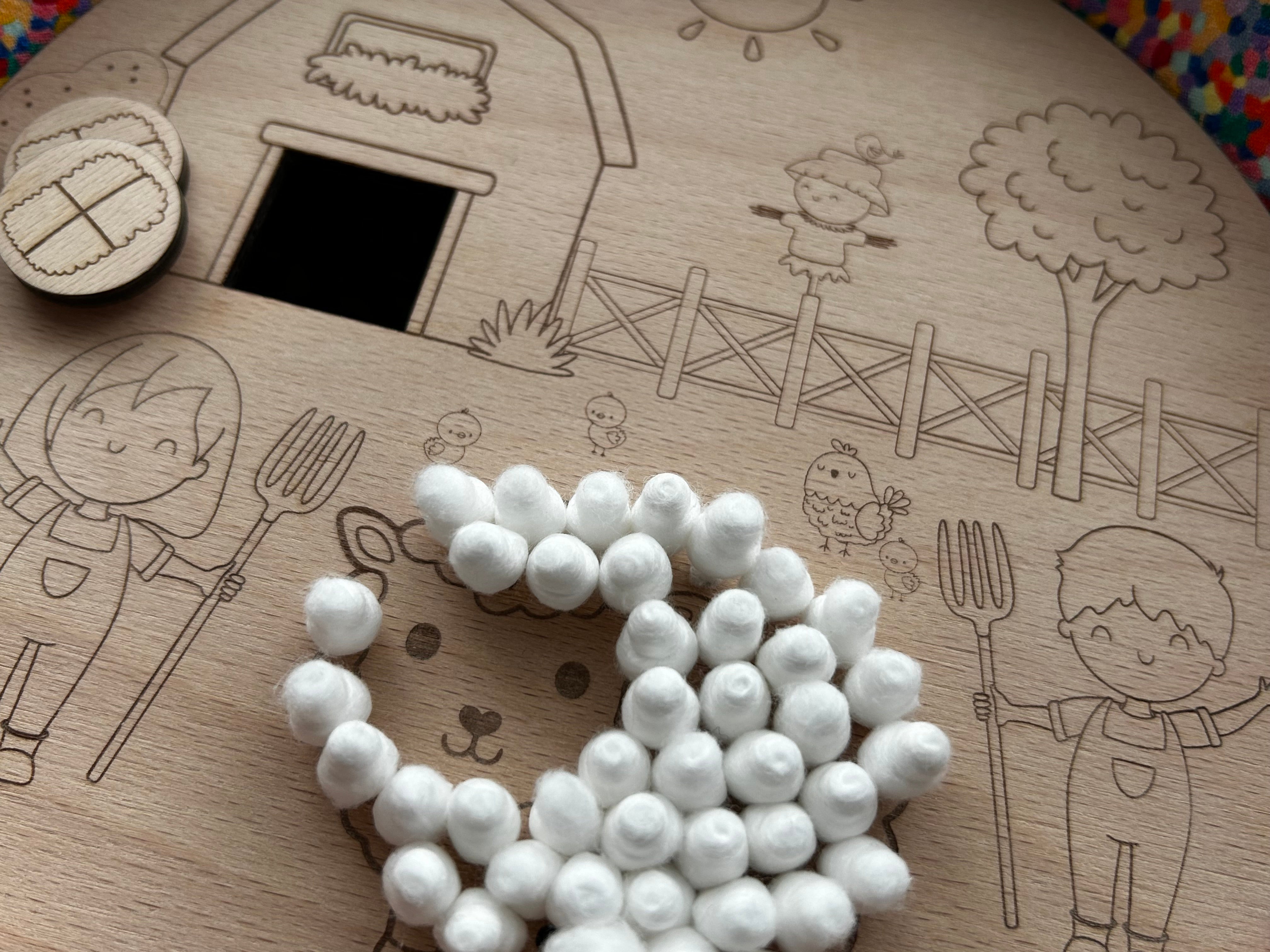 Bauernhof | Aktivitätsplatte kompatibel mit Stapelstein® – Montessori inspiriertes Spielzeug aus Holz – Motorikspiel & Rollenspiel Zubehör – Kinder Lernspielzeug