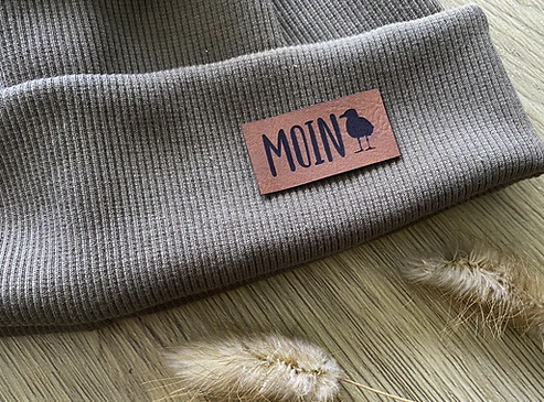 leather label ''MOIN''