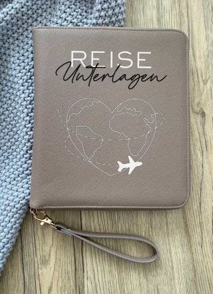 Organizer travel documents