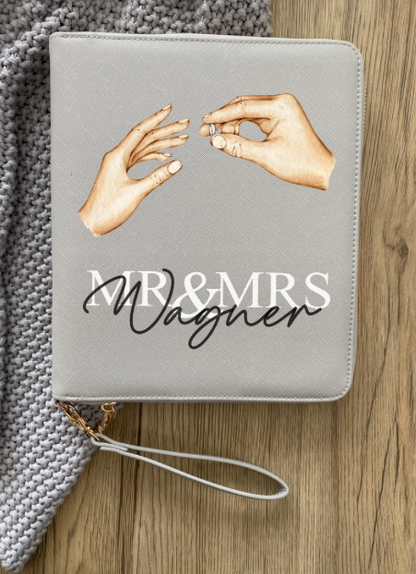 Family Organizer Hands Wedding