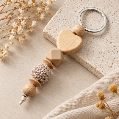 Schlüsselanhänger mit Holzherz & Perlen