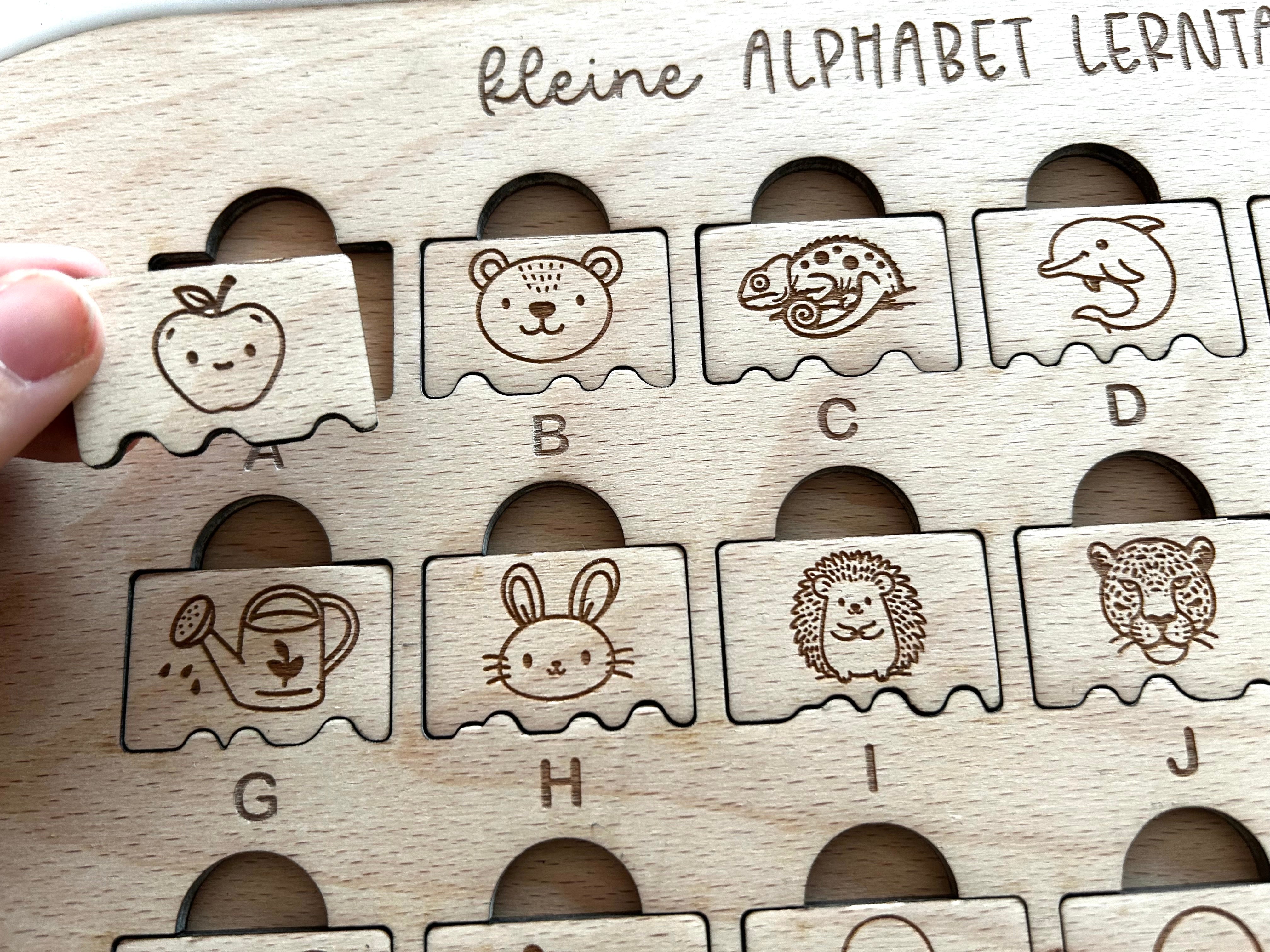 ABC Lernplatte Montessori aus Holz – Sensorikspiel für Kinder | Trofast kompatibel | Feinmotorik fördern | Aktivitätsplatte (Kopie)