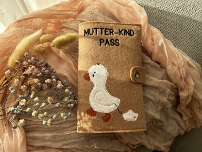 Goose | Mother and Child Pass Cover 