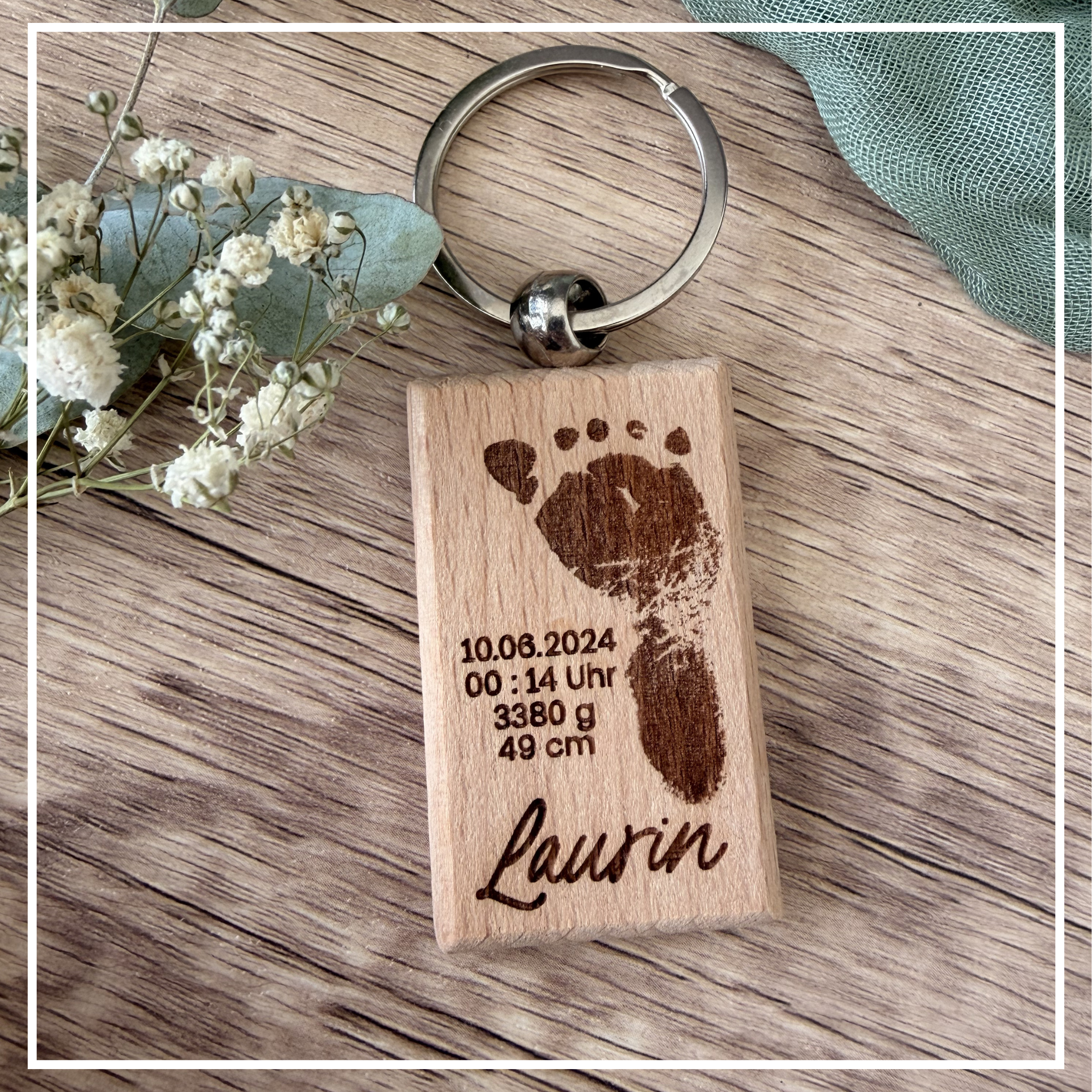 Schlüsselanhänger mit Fußabdruck & Name – Personalisiertes Geschenk