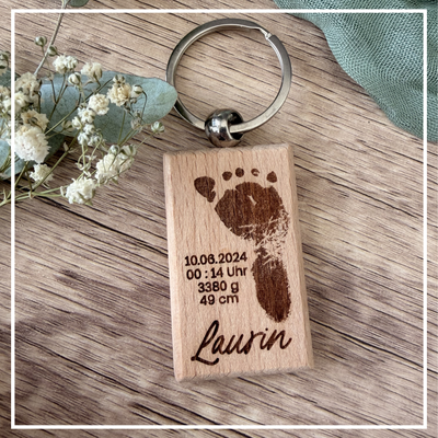 Schlüsselanhänger mit Fußabdruck & Name – Personalisiertes Geschenk