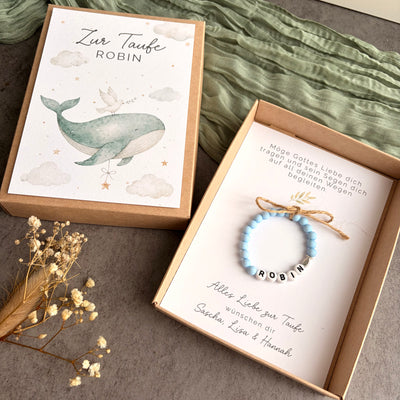Geschenkbox zur Taufe mit Perlenarmband - Wal - Detailansicht 5