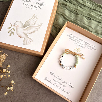 Geschenkbox zur Taufe mit Perlenarmband - Taube mit Zweig - Detailansicht 1