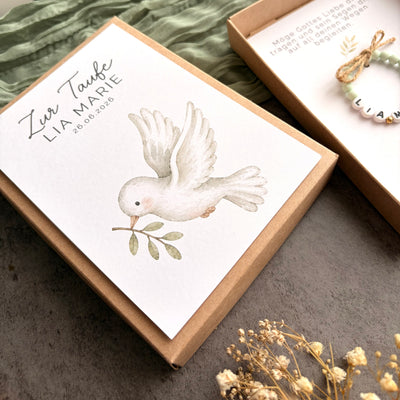 Geschenkbox zur Taufe mit Perlenarmband - Taube mit Zweig - Detailansicht 5