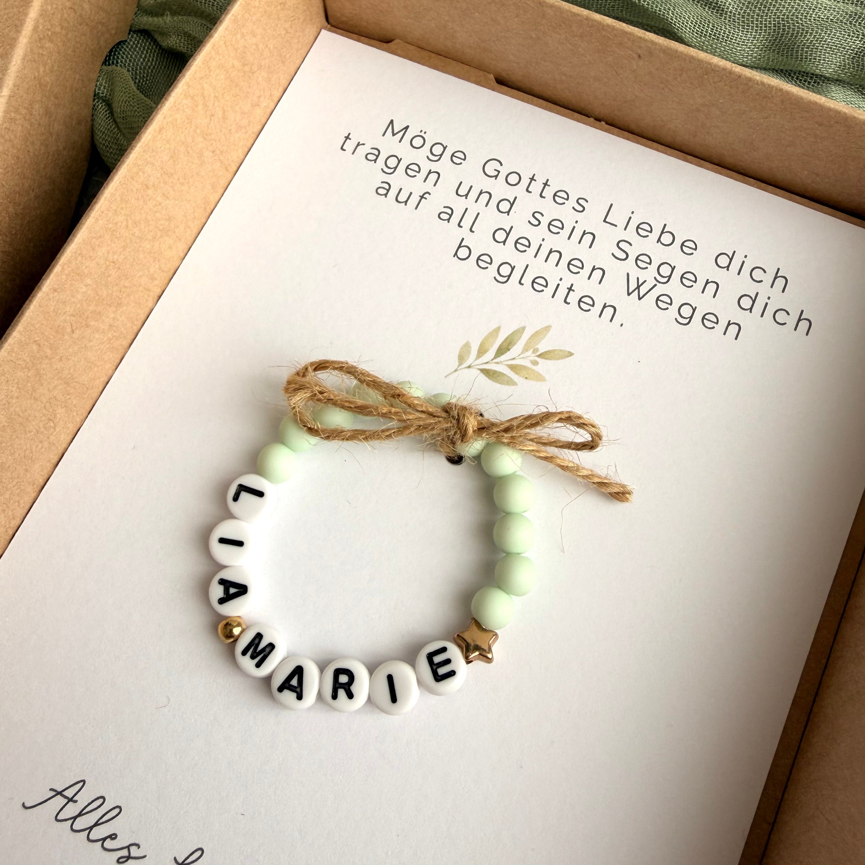 Geschenkbox zur Taufe mit Perlenarmband - Taube mit Zweig - Detailansicht 7