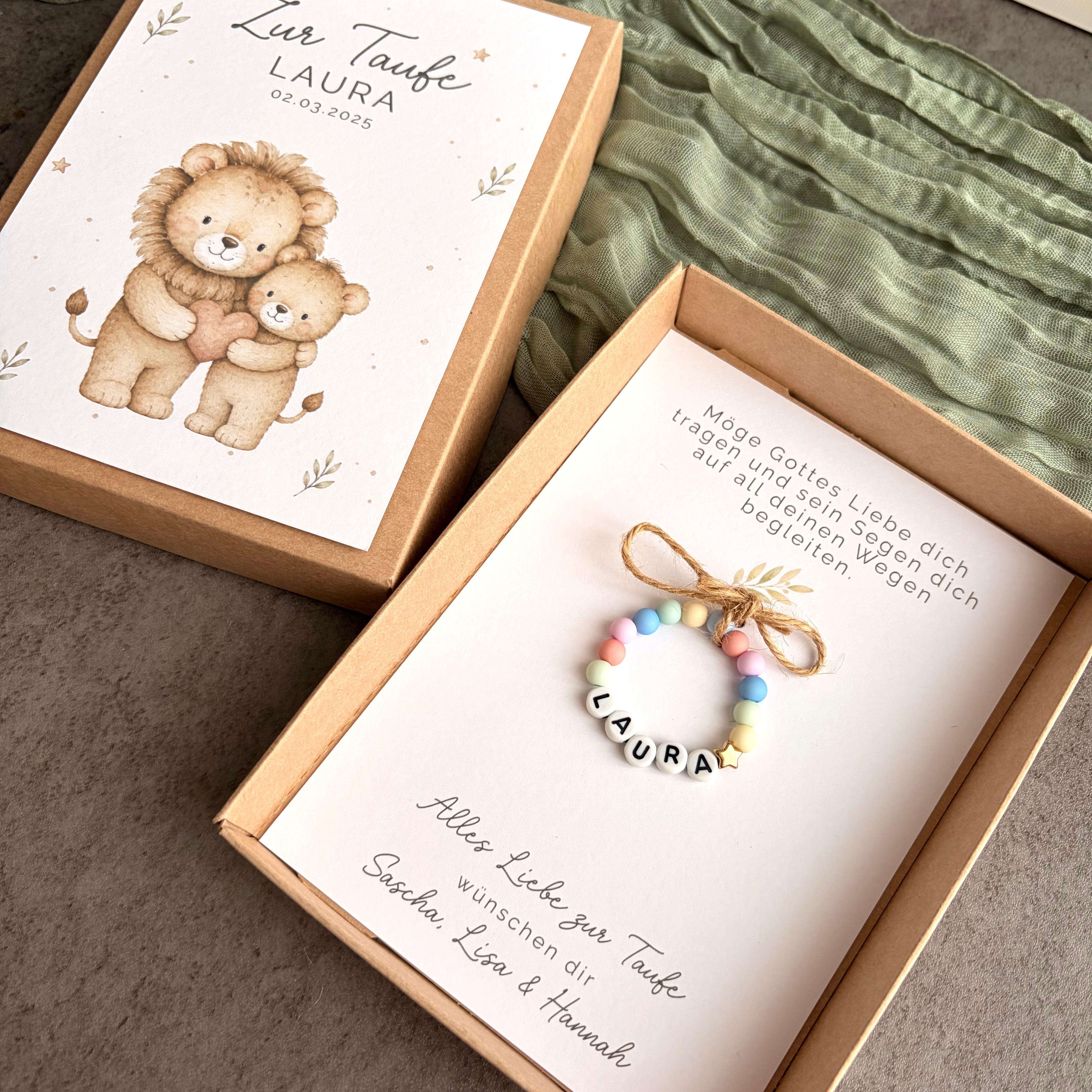 Geschenkbox zur Taufe mit Perlenarmband - Löwe - Detailansicht 5
