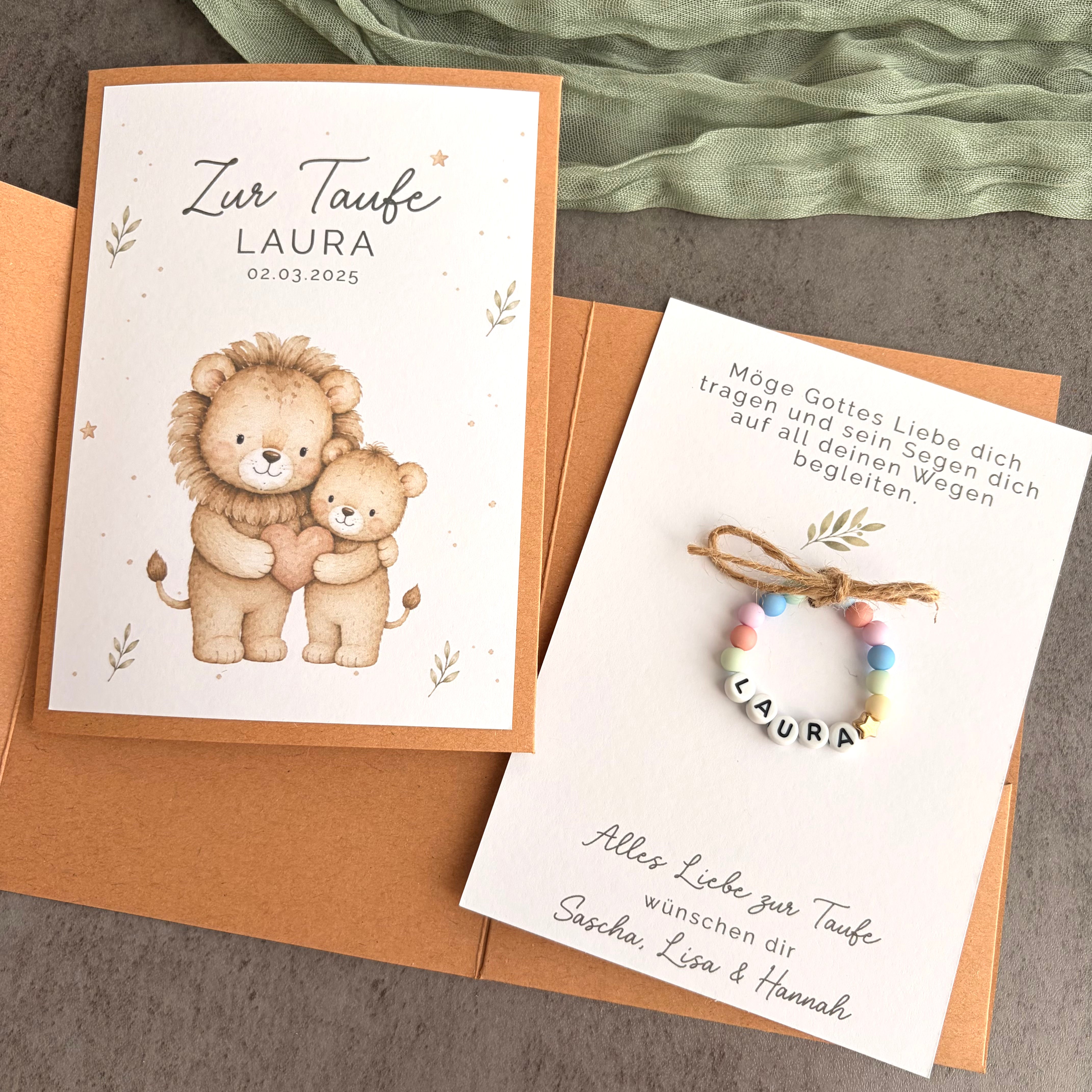 Taufgeschenk mit Perlenarmband im Pocketfold - Löwe - Detailansicht 6