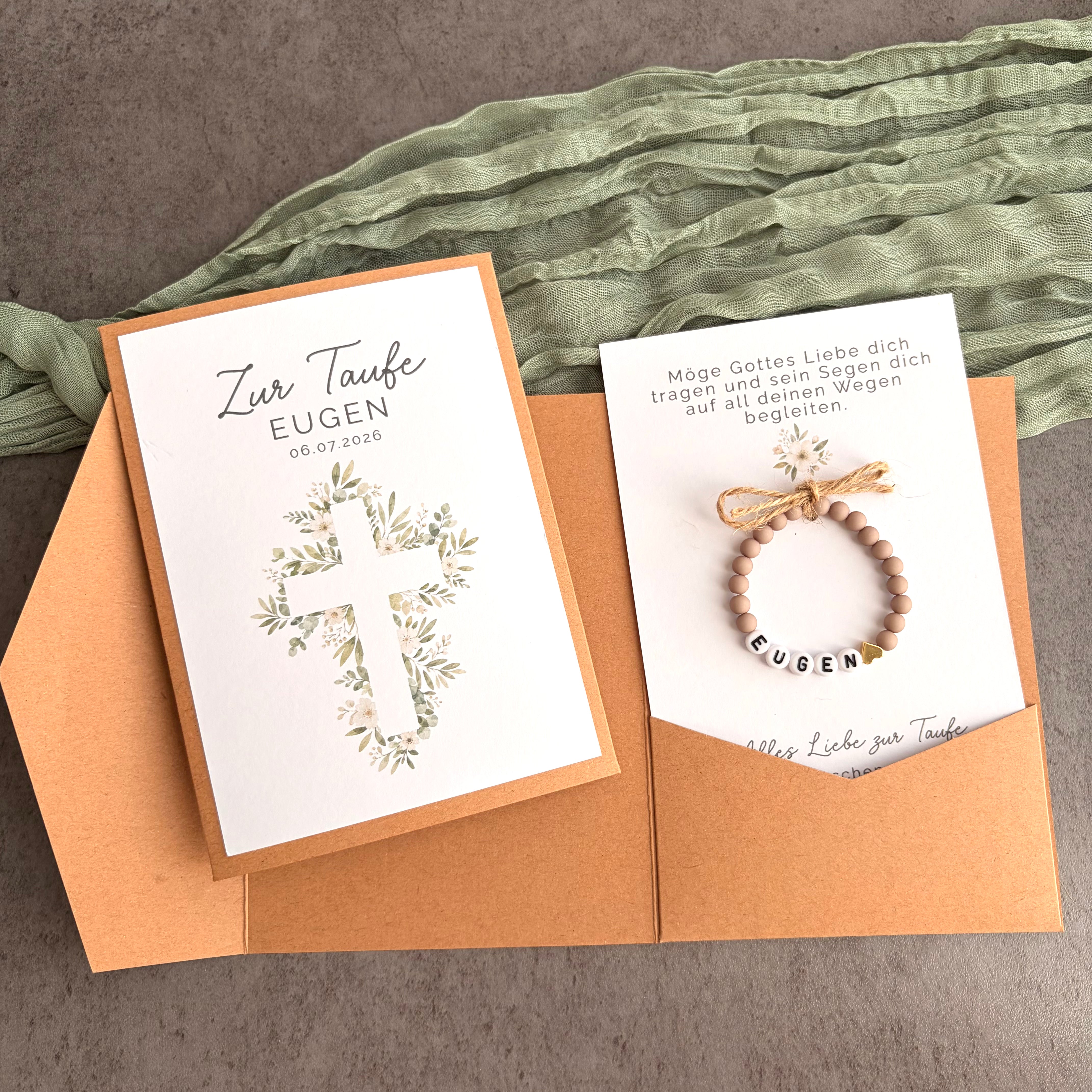 Taufgeschenk mit Perlenarmband im Pocketfold - Kreuz - Produktansicht