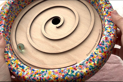 Spirale | Aktivitätsplatte kompatibel mit Stapelstein® – Montessori inspiriertes Spielzeug aus Holz – Motorikspiel & Rollenspiel Zubehör – Kinder Lernspielzeug
