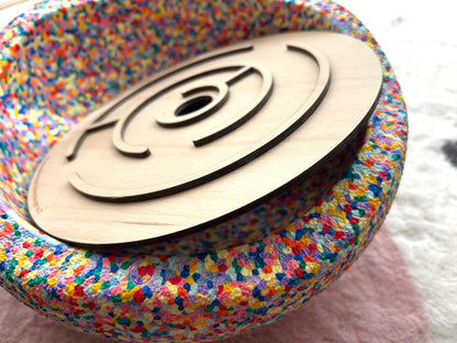 Labyrinth | Aktivitätsplatte kompatibel mit Stapelstein® – Montessori inspiriertes Spielzeug aus Holz – Motorikspiel & Rollenspiel Zubehör – Kinder Lernspielzeug