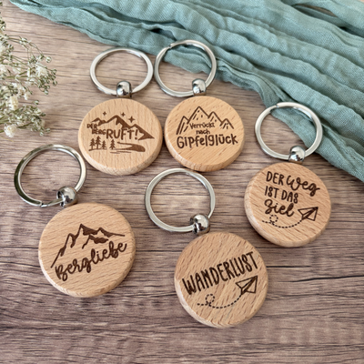 Wanderglück Schlüsselanhänger aus Holz