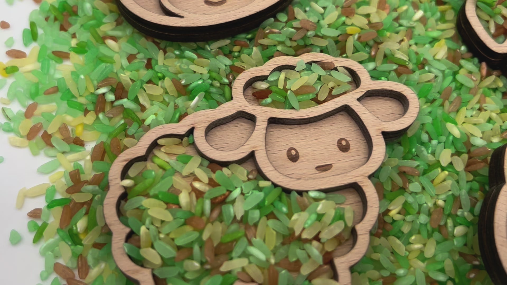 Bauernhof Tiere | Personalisierte Sensory Tray Schalen aus Holz | Montessori inspiriertes Spielzeug | Sensorik-Spiel für IKEA Flisat/Trofast | Holzspielzeug