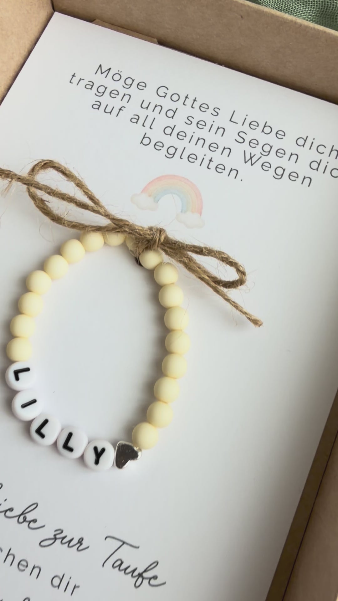 Geschenkbox zur Taufe mit Perlenarmband - Regenbogen